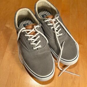 Sperry men’s Top-Sider sneakers.  Grey, size 9.5